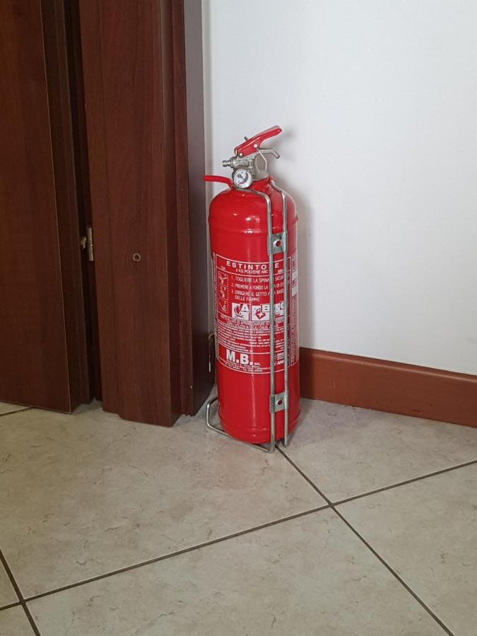 Appartamento Diamantina Desenzano del Garda Kültér fotó