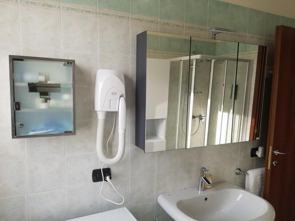 Appartamento Diamantina Desenzano del Garda Kültér fotó