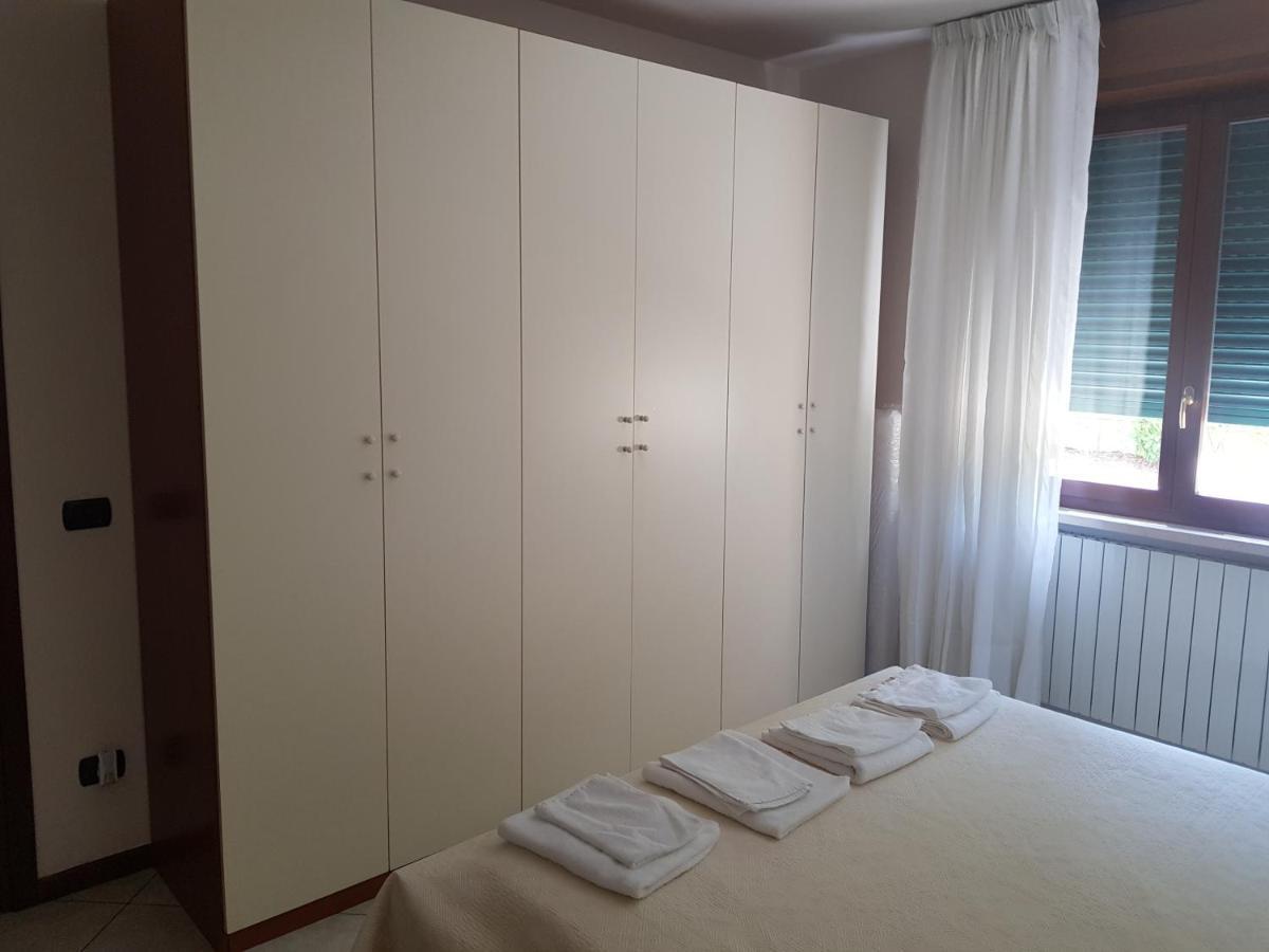 Appartamento Diamantina Desenzano del Garda Kültér fotó